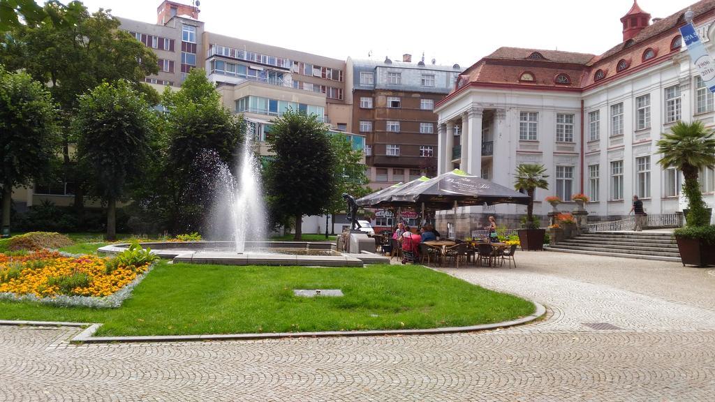 Apartmany Perla Karlovy Vary Exterior foto